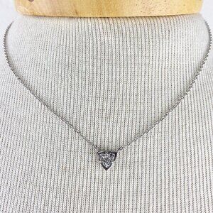 KENDRA SCOTT | Perry Short Pendant Necklace in Steel Gray Drusy